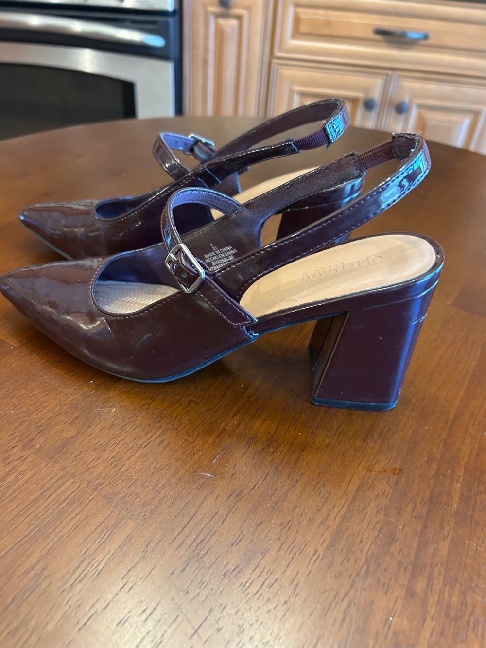 Old Navy Women's Patent Pointed-Toe Slingback Pumps in Dark Brown
